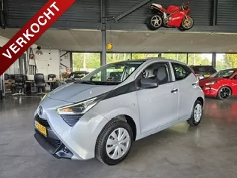 Toyota Aygo 1.0 VVT-i 72pk 5D Carplay/Navigatie/airco