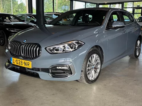 BMW 1-Serie (f40) 118i 136pk Aut Luxury Line Pano/leer/verwarmd