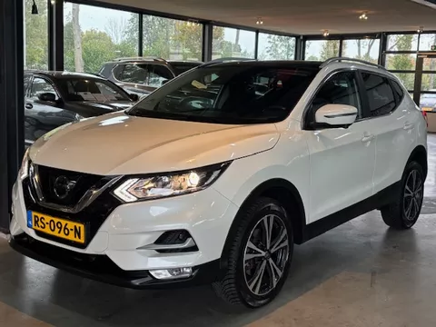 Nissan Qashqai 1.2  DIG-T 115pk N-Connecta Panoramadak
