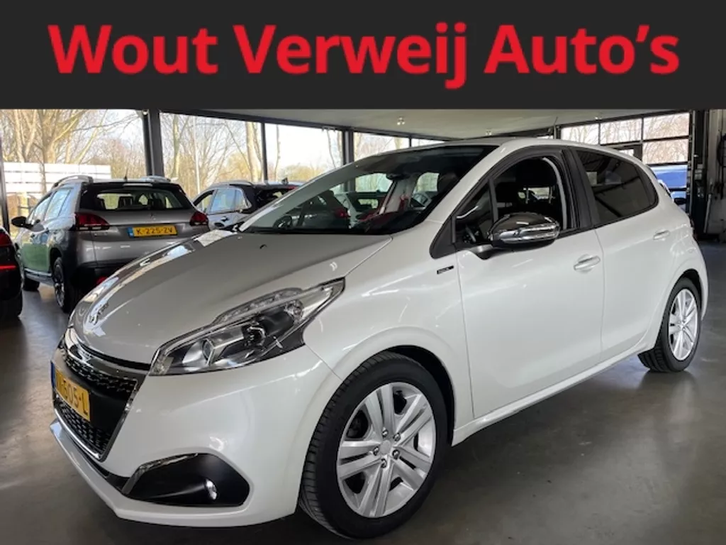 Peugeot 208 1.2 Puretech 82pk Signature Carplay