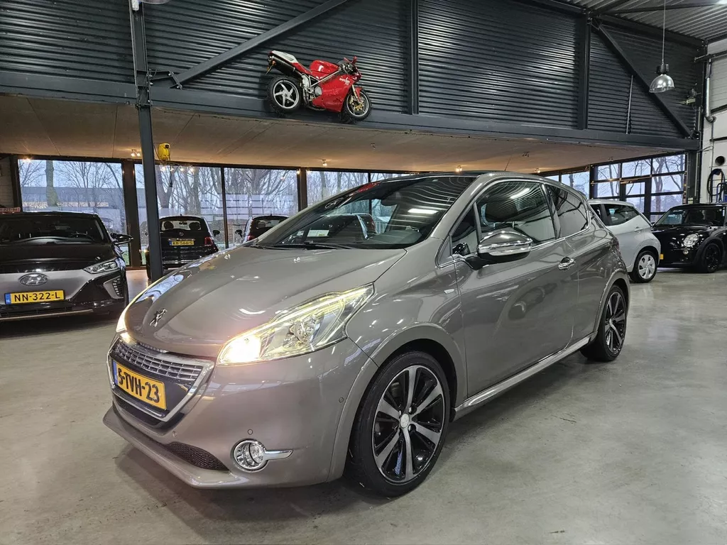 Peugeot 208 1.6 THP 155PK 3D XY  Panodak/Leder