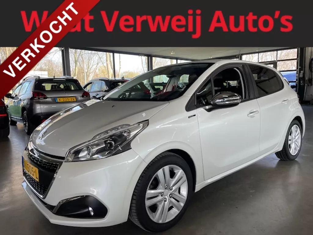 Peugeot 208 1.2 Puretech 82pk Signature Carplay