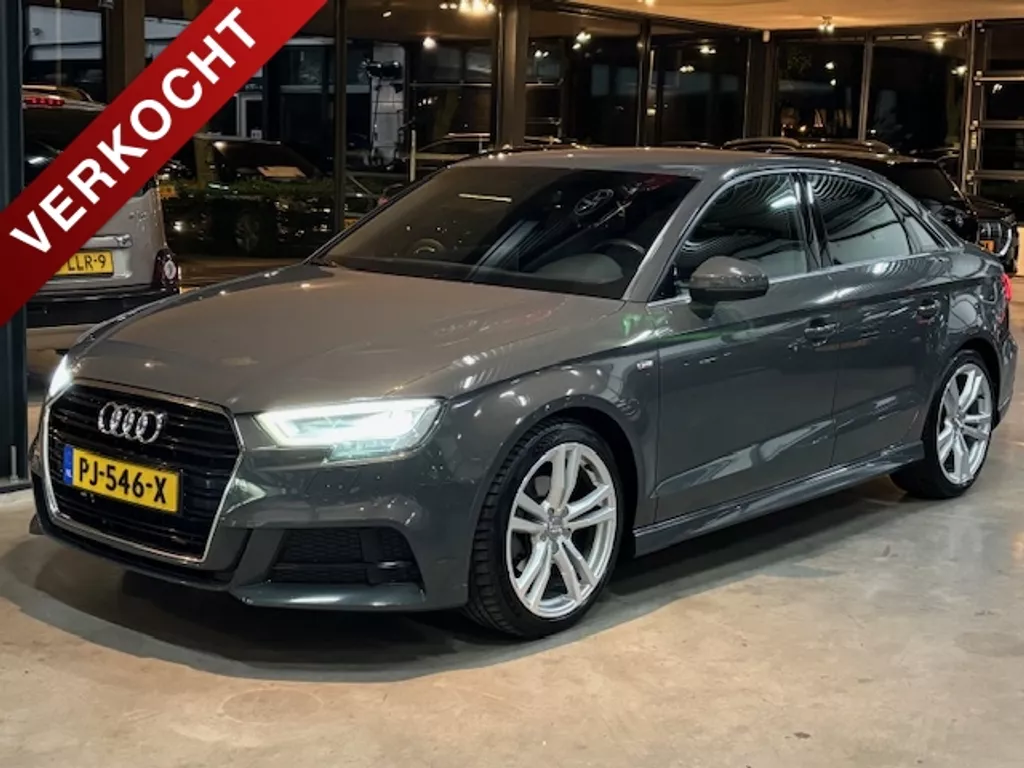 AUDI A3 Limousine 1.5 TFSI CoD ultra 150pk S Line Edition Carplay