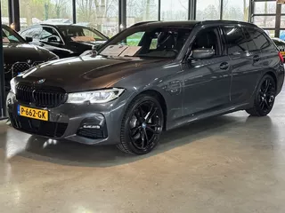 BMW 3-Serie Touring (g21) 320e 238pk Aut M-sport 50Jahre B. Edit.plus