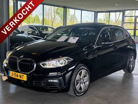 BMW 1-Serie (f40) verkocht    118i 140pk Aut C. Executive Panorama dak/Led