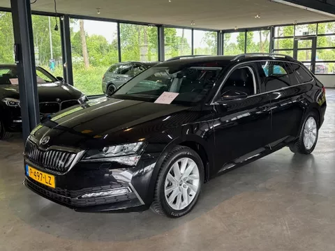 SKODA Superb Combi 1.4 TSI PHEV 217pk DSG-6 iV Business Ed.Plus